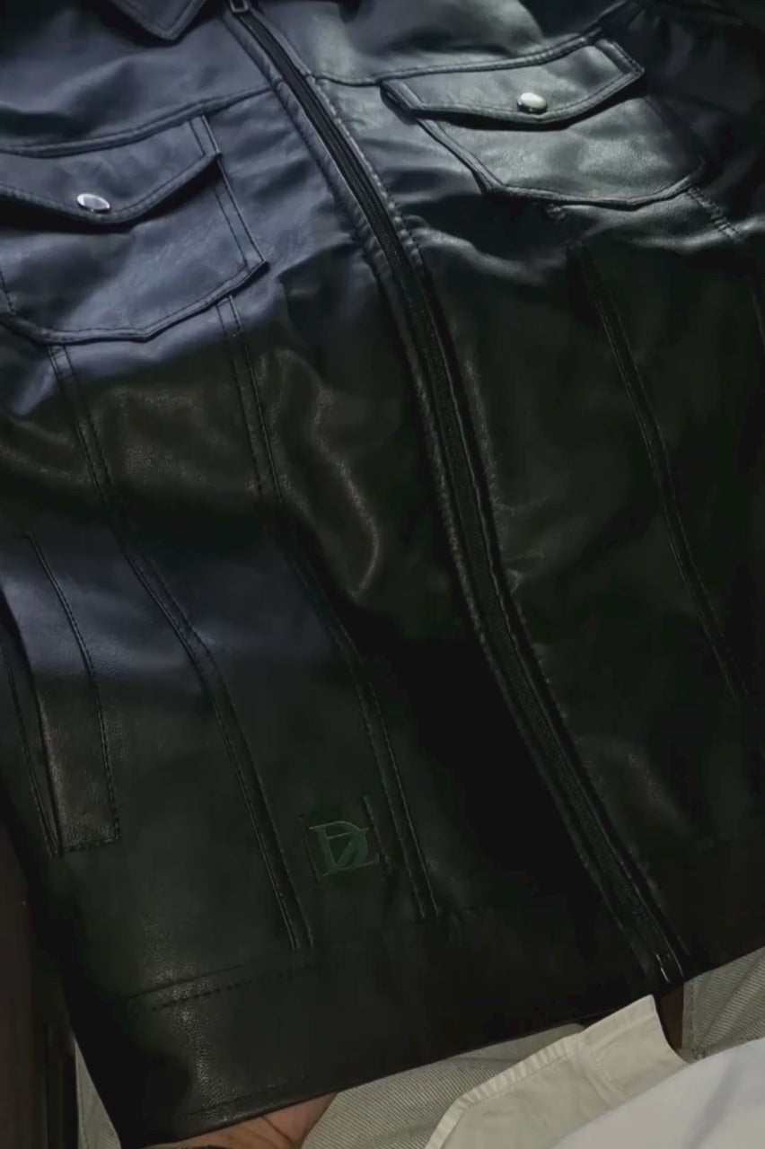 LEATHER TAGSHACKET